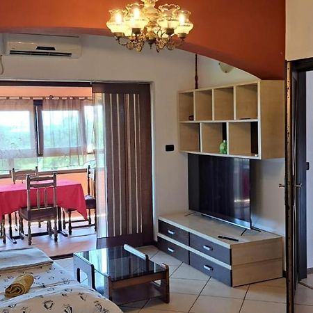 Apartment Rojnic Galižana Esterno foto