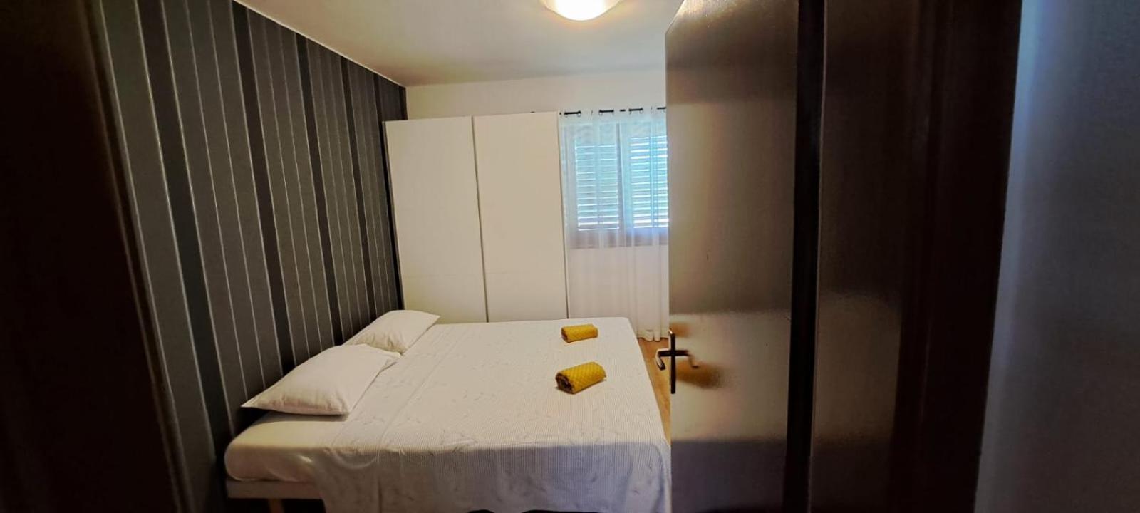 Apartment Rojnic Galižana Esterno foto