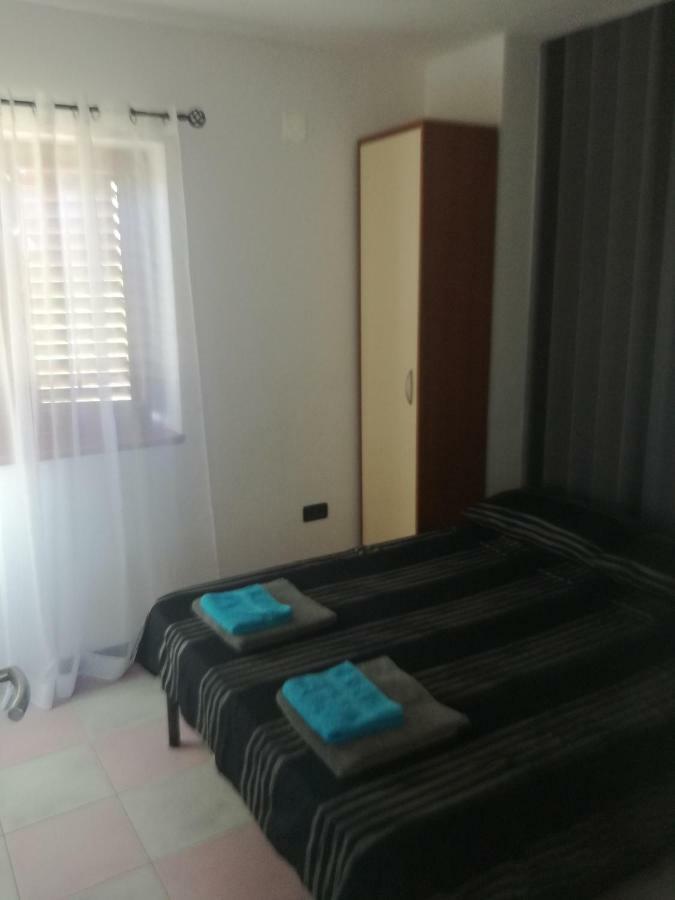 Apartment Rojnic Galižana Esterno foto